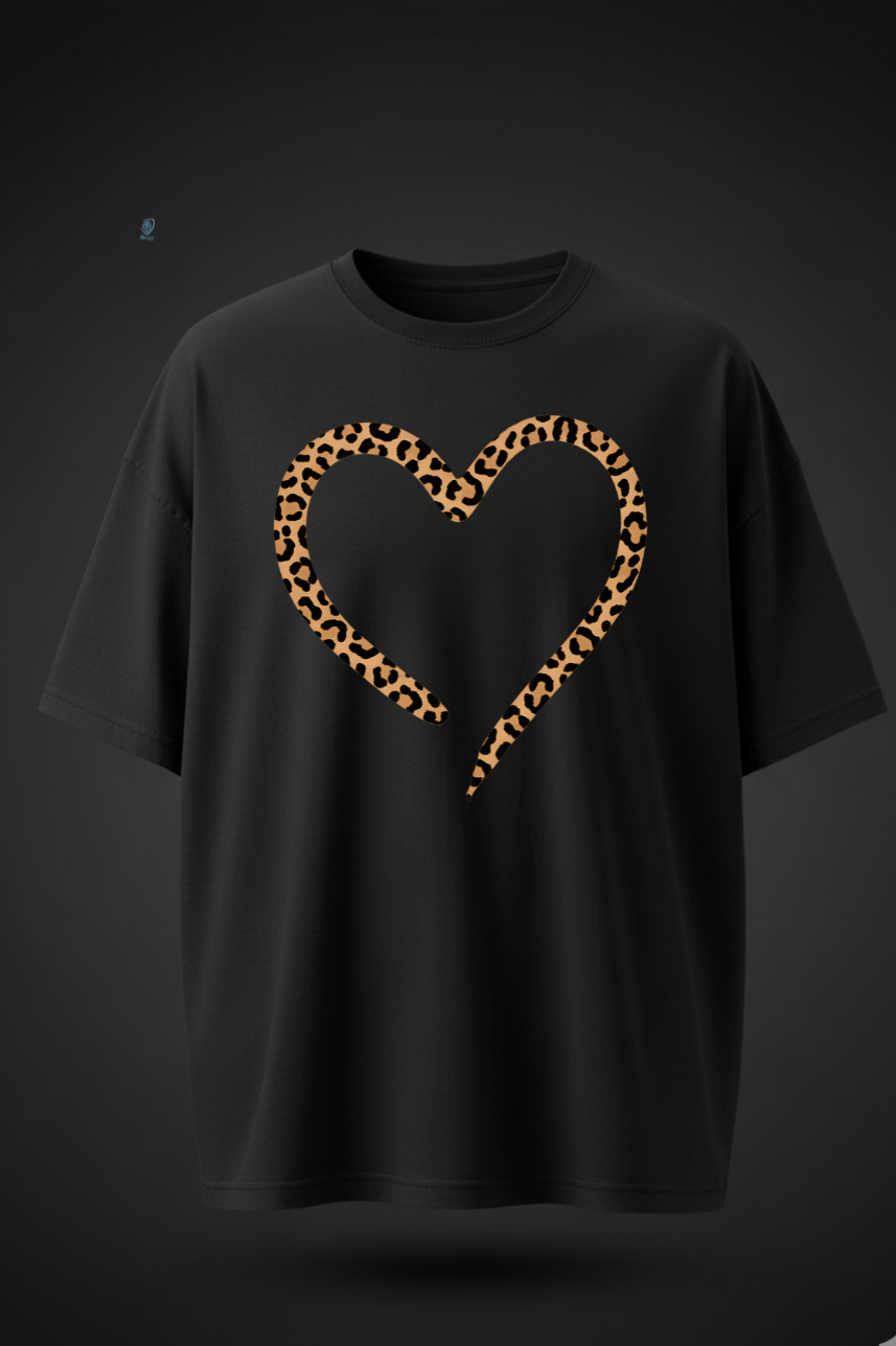 Oversized Heart Print T-Shirt – Unisex Casual Streetwear