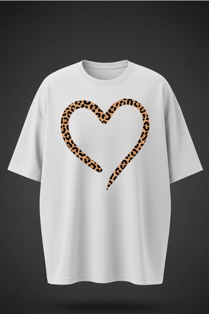 Oversized Heart Print T-Shirt – Unisex Casual Streetwear